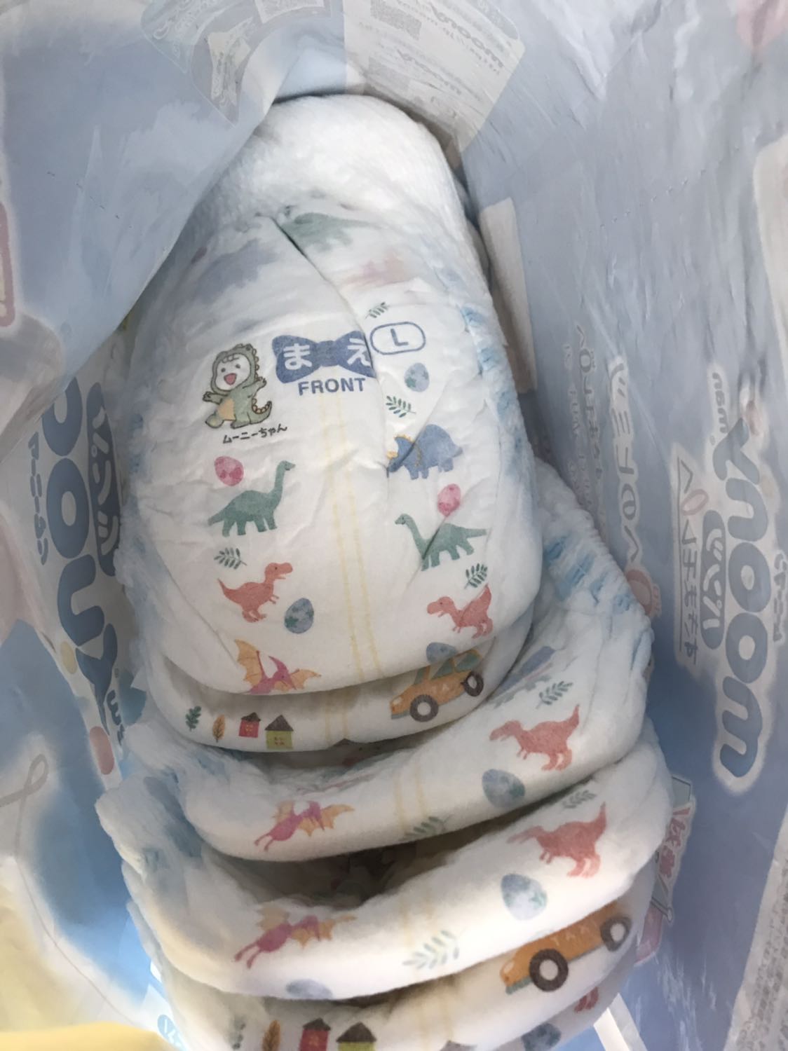 Giao đúng hạn; bỉm mềm. Dùng túi đầu thấy tốt