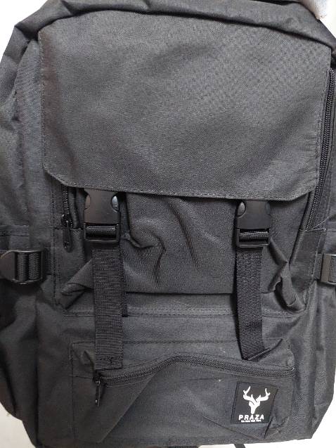 Chất liệu vải tốt. Khá hài lòng về sản phẩm. Giao nhanh. Chất lượng