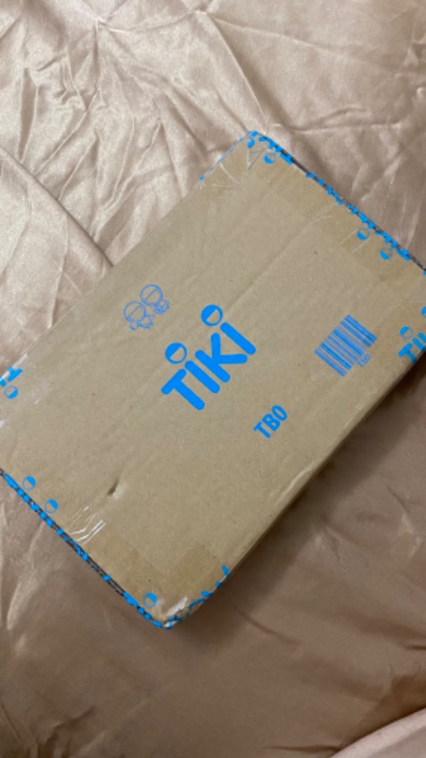 Lâu rồi mới được sử dụng Tiki Book Care 😂 giao cũng nhanh với giá hời so với giá niêm yết của sách