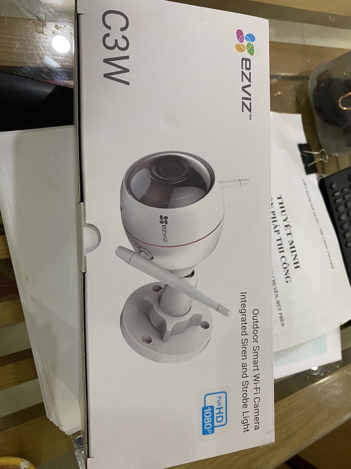 nhà bán hàng giao hàng không đúng chủng loại như đã đặt mua. đề nghị đổi trả lại hàng và giao hàng mới đúng như chủng loại như trong đơn mua hàng