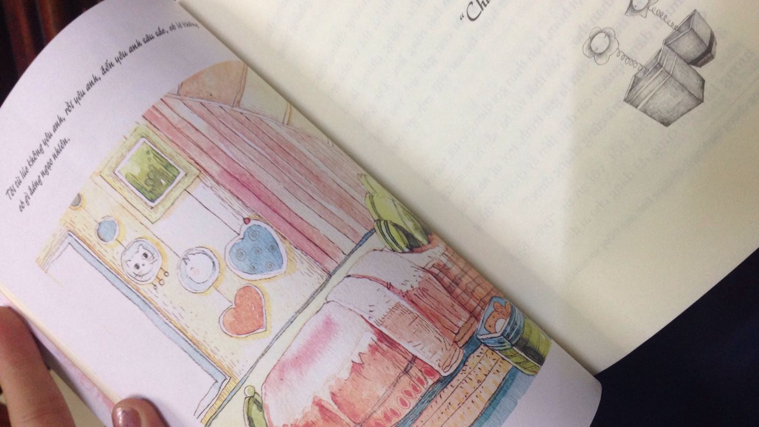 Sách rất đẹp và hay , nhưng quyển ' All in love bị móp một góc nhỏ và vỏ  bọc ngoài của quyển ' Thất tịch không mưa bị thủng vài chỗ nhỏ nhưng không sao ,bìa và bookmart siêu xinh luôn. Nội dung thì mik chưa đọc nên chưa biết...