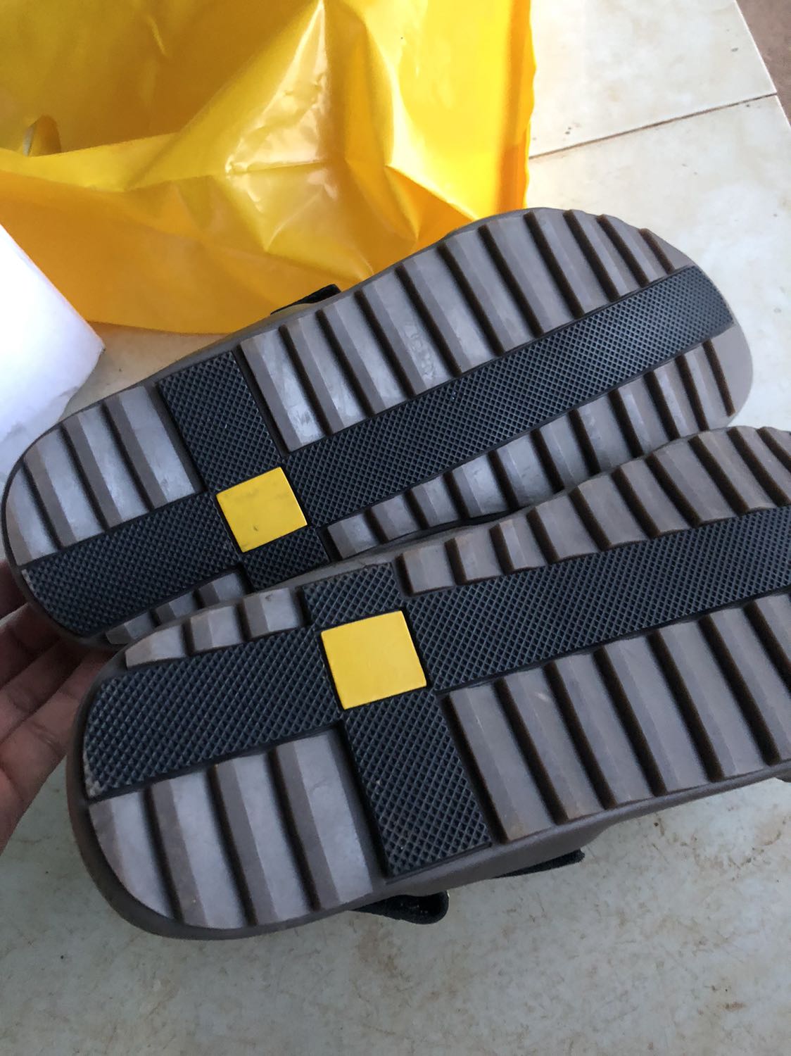 Cũng ok như ko biết có bền không