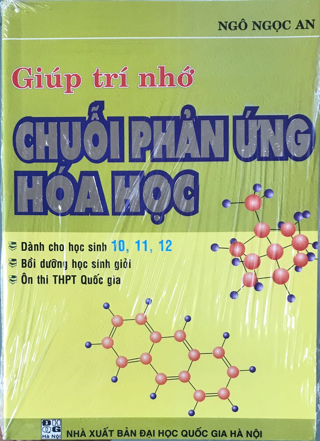 Sách nhỏ hơn mình nghĩ 1 chút, nhưng được bao bọc cẩn thận.