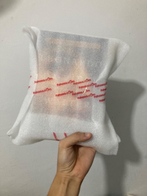 Sách này thì khỏi bàn rồi. Giao hàng nhanh, đóng gói cực kì cẩn thận, cực an tâm.