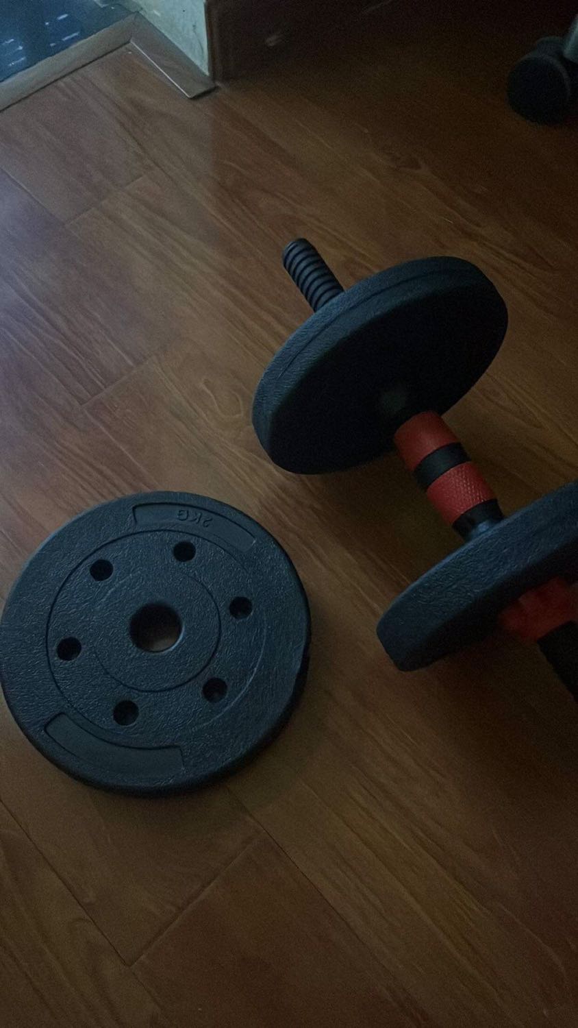 Nhận mấy hôm rồi giờ mới đánh giá. M mua cho ny. Ổng có vẻ thích lắm nên chắc cũng ok đó. Đợi lấy hàng hơi lâu nhưng đến lúc giao thì nhanh.