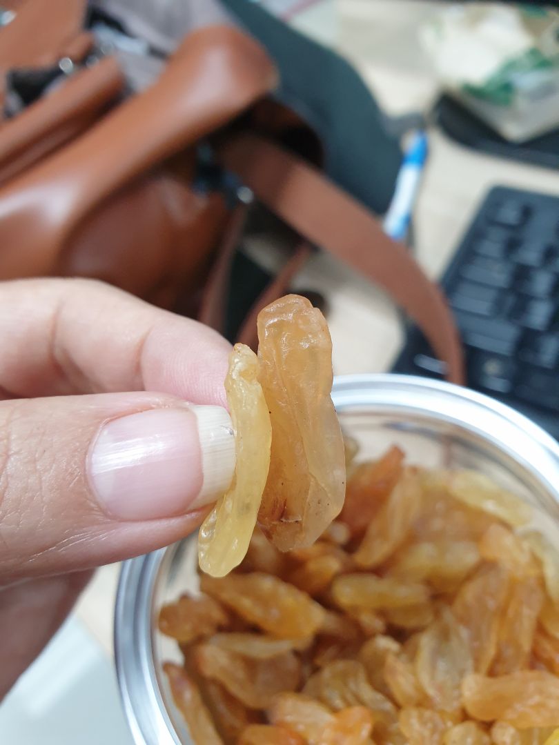 nho chua ngọt,  ăn ok. giao nhanh và đóng gói tốt