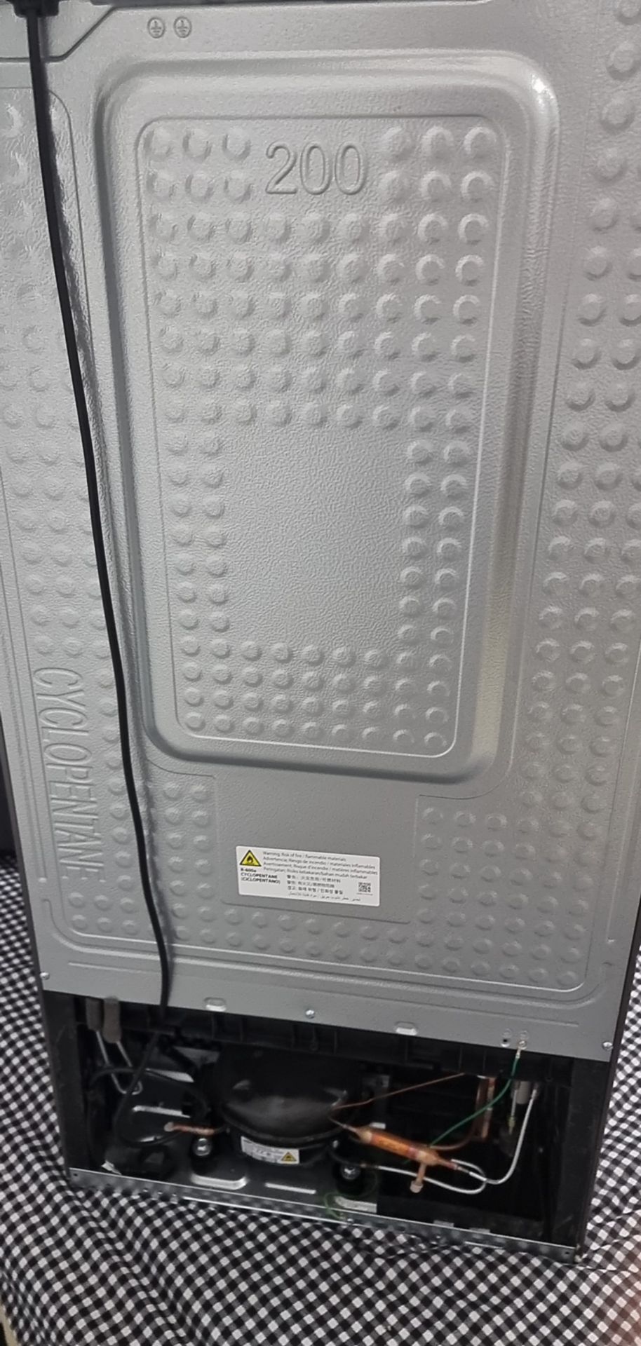 tủ bị móp 3 chỗ, sản phẩm giao muộn 1 ngày không thông báo.
Cảm giác chờ đến ngày giao không giao 14/06/21 thì đến ngày 15/06 nhận được 1 cái tủ móp 3 chỗ thất vọng vô cùng.
Mong tiki sớm hỗ trợ đổi lại cho tôi tủ khác.
Xin cảm ơn