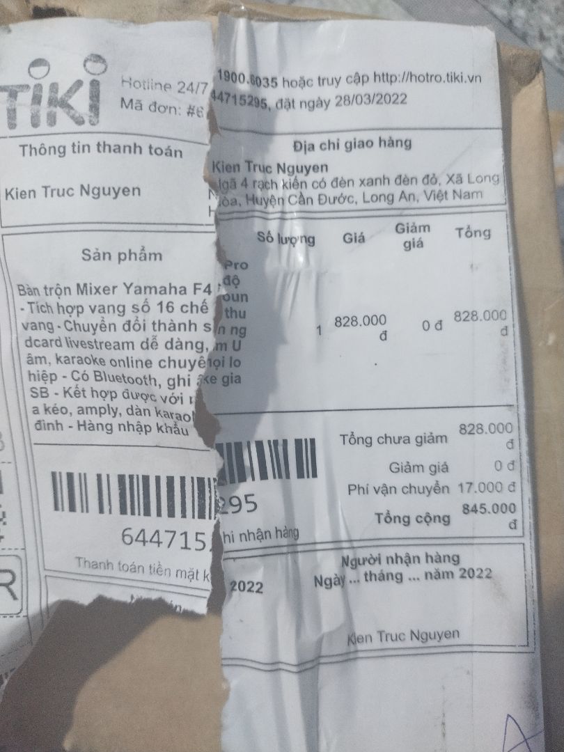 Lần đầu tiên mới bị *** trên Tiki. Mua bàn trộn mixer Yamaha F4 pro giá 845 ngàn đồng mà giao cái máy nghe nhạc nhỏ xíu E 898.