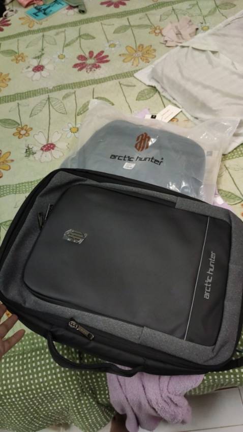 Shop đóng gói sản phẩm đẹp và chắc chắn. Phù hợp túi tiền. Shop phục vụ tốt. Thời gian giao hàng đối với liên tỉnh 3 4 ngày như vậy là ok rồi. Về phần chất lượng, thì phải sử dụng bề lâu bề dài mới biết được như thế nào. Mọi người ủng hộ shop nha!🙂