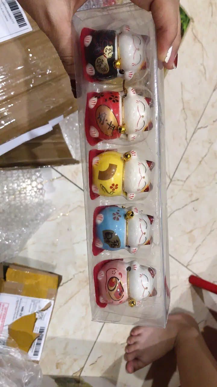 5 tượng mèo cưng xỉu , giao hàng nhanh chóng , sản phẩm đúng như mô tả và hình ảnh , rất hài lòng