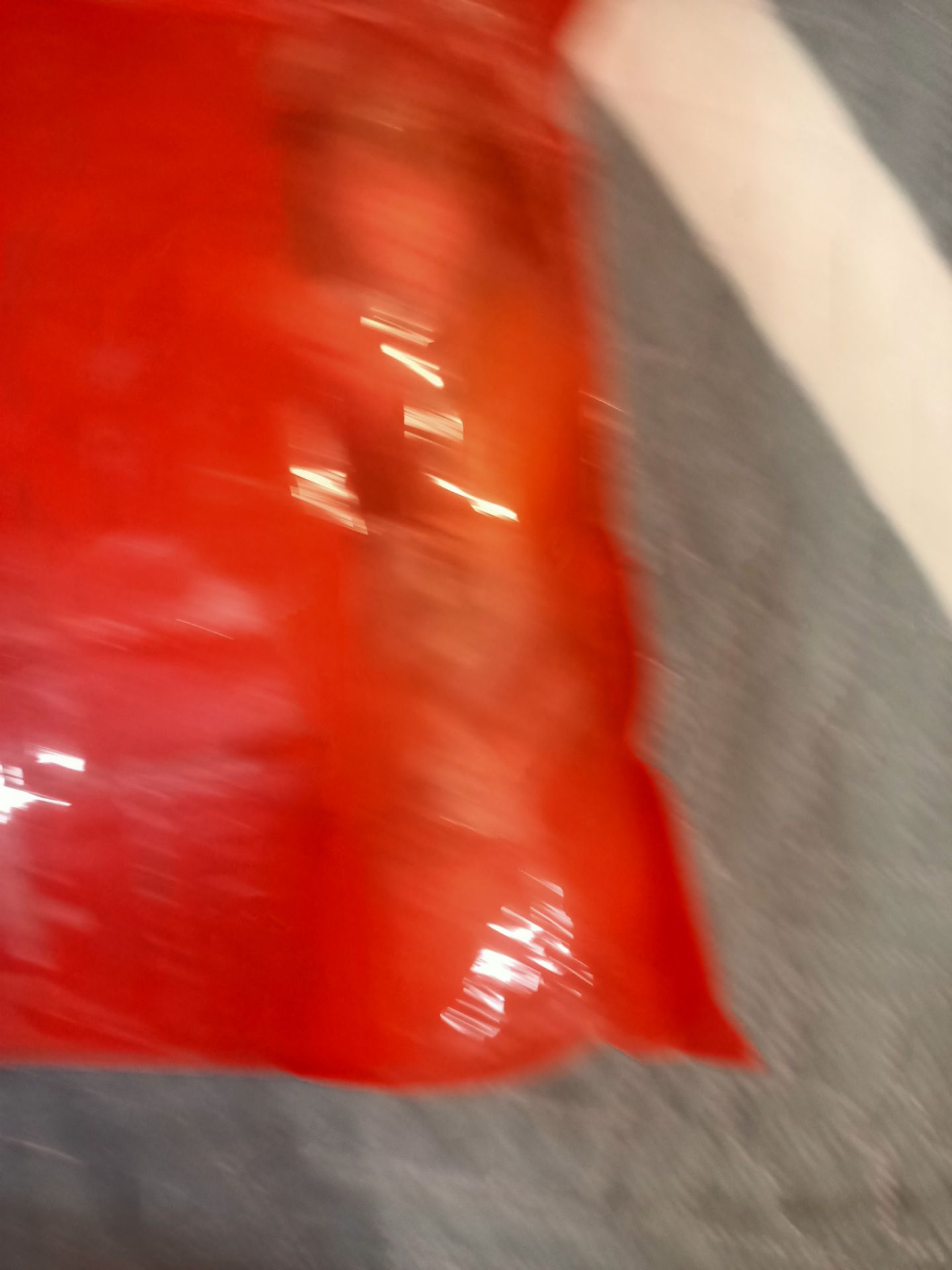 chất lượng tốt giá rẻ dán tốt độ dính cao
nên mua