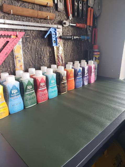 Trang trí đẹp nhưng di chuột tạm ổn thôi, dùng miếng lót chuột thông thường êm hơn