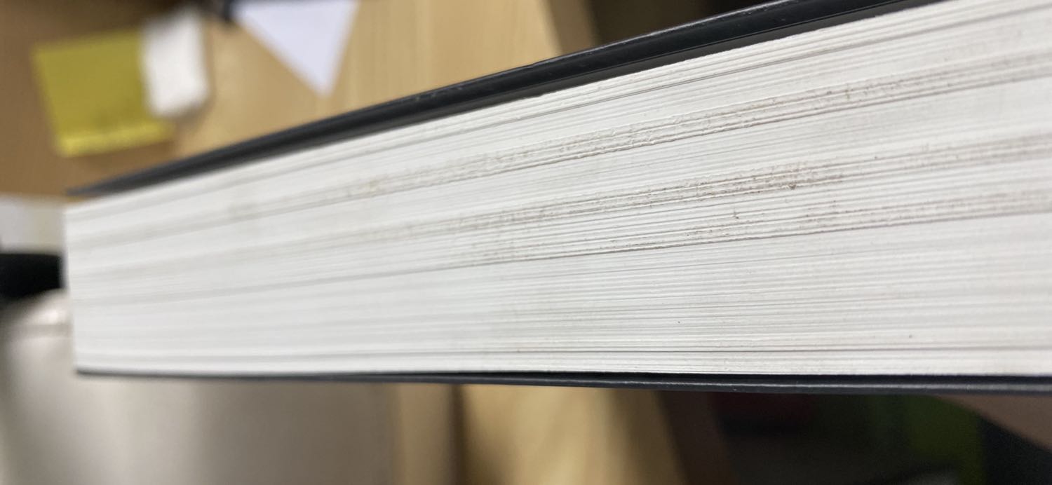 Sách xước nhiều, không có bọc, viền sách cáu bẩn, mình đặt giao trong ngày sau 2-3 tiếng đặt mà mãi hôm sau mới tới nơi ? chất lượng sách bên trong mới nhìn qua thì ok ạ.