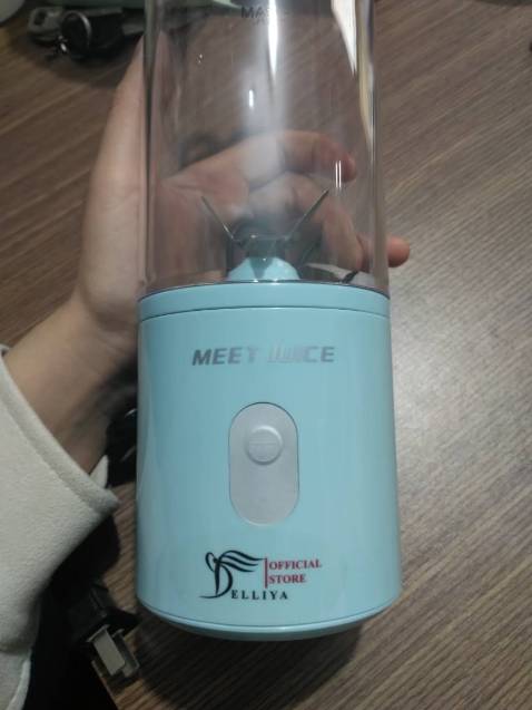 Máy khoẻ, xay nhuyễn. Dễ sử dụng và vệ sinh. Rất đáng mua nhé mb