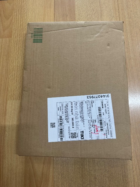 Sách được đóng gói cẩn thận