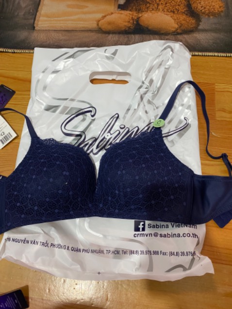 Nếu mua áo loại thường size 36/80 thì mua của shop này banh nên chọn 34b hoặc c thôi, vì size khá lớn, mình đặt mấy size khác nhau nhưng vẫn ko vừa kích cỡ, tiy nhiên mẫu mã thì rất đẹp