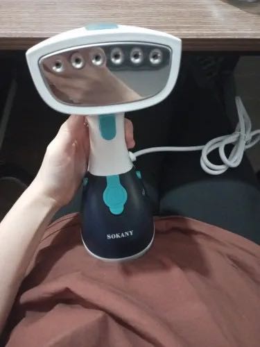 máy đẹp, chắc chắn. sau 1 tuần dùng thử thì thấy chất lượng máy ổn áp, là nhanh phẳng đồ. dễ sử dụng mang đi đâu cũng tiện