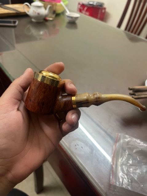 Kiểu dáng màu sắc khá đẹp. Bên hay không phải sử dụng mới biết. Shop nhiệt tình. Ae nên ủng hộ nhé