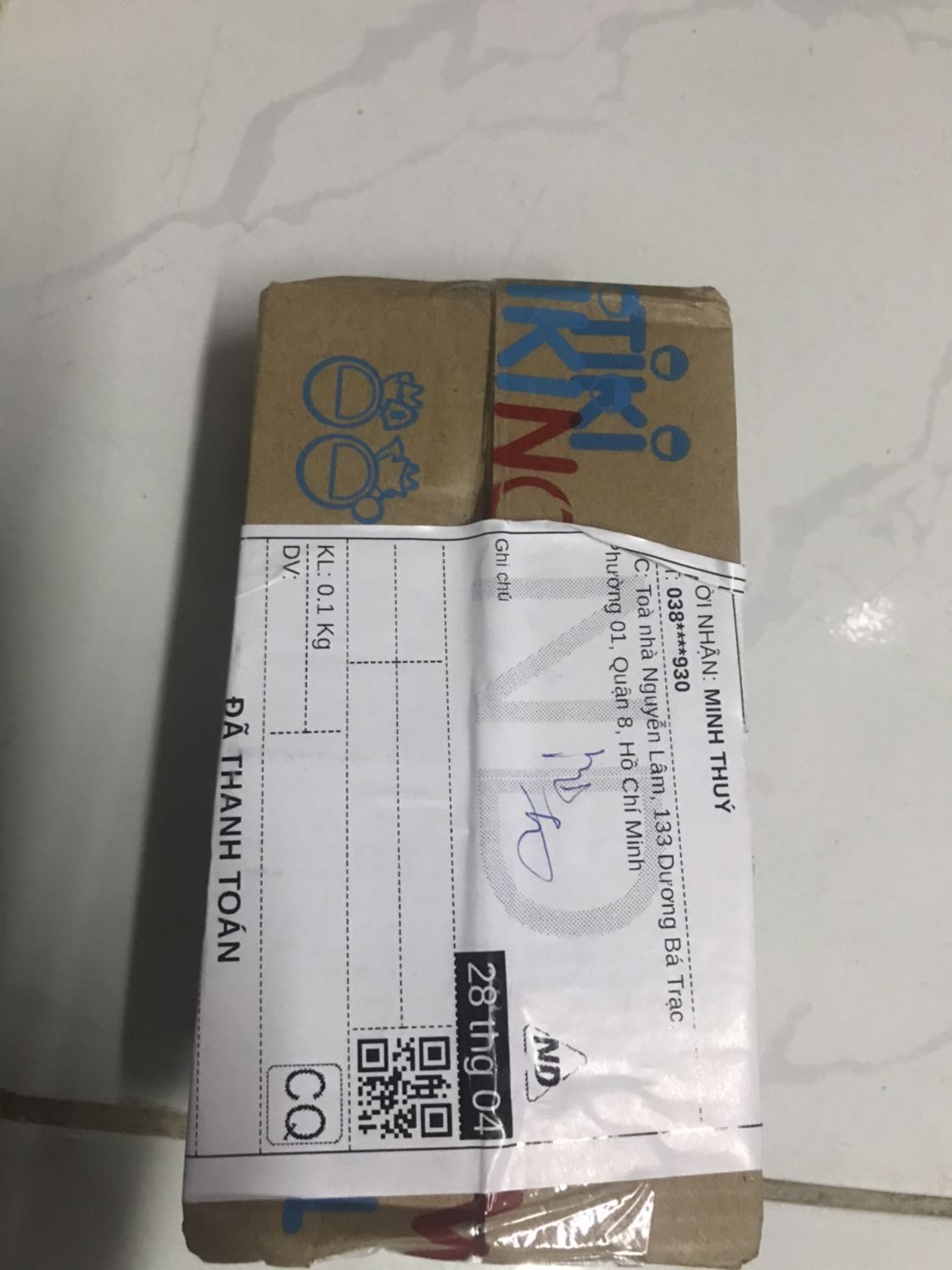 Đóng gói kỹ, nhận hàng còn nguyên k bị hư hao gì, mình đã dùng mùi khá thơm, bôi xong mấy tiếng đồng hồ mà không bị mũi cắn, xịn nè, để dành đi leo núi, cắm trại là hợp lý luôn. Cảm ơn Shop và Tiki.