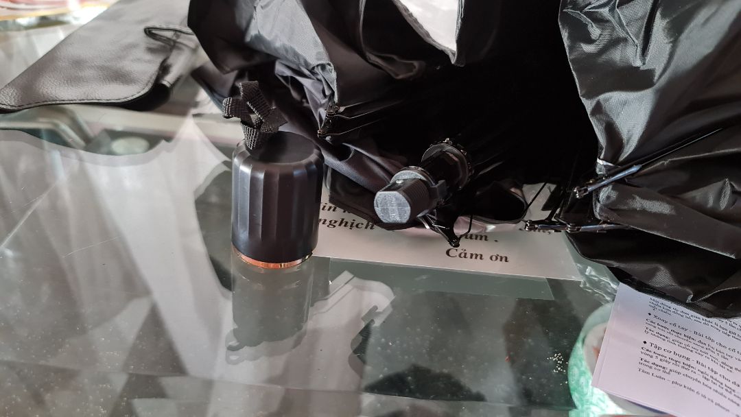 sp chắc chắn , đóng gói cẩn thận ,lúc đầu hơi lúng túng cách sử dụng . shop nên hướng dẫn sd thêm 1 chút..