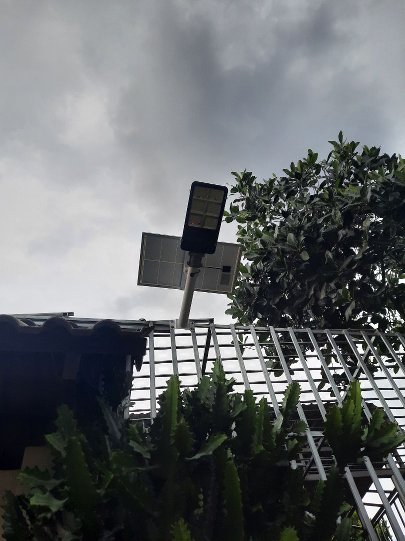 mới lắp.test thử thấy cũng ok.chất lượng phải chờ vài tháng mới biết được.nói chung nhìn bề ngoài thấy chất lượng tạm dc.