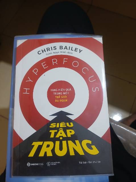 Sách in ấn rõ nét. Kích thước sách phù hợp để bọc bookcare bảo vệ sách