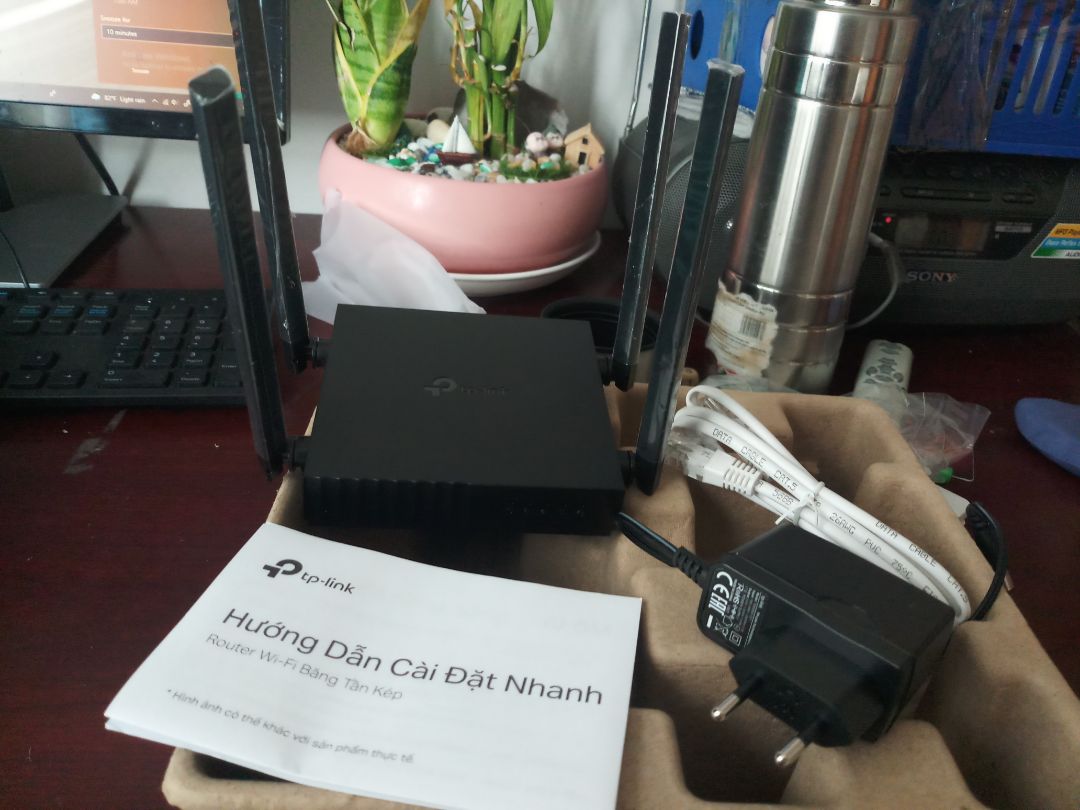 Ship nhanh, cute. Mới dùng nên hơi lóng ngóng 1 lúc sau mới set up hoàn chỉnh, mạng dùng nhanh phè phè dùng băng tần 5G nhanh vc. Thiết kế nhỏ gọn và sang hơn so vs model nhà mạng tặng. Mua đk giá sale hời quá chừng và hàng còn nguyên seal mới cứng nha Ship nhanh, cute. Mới dùng nên hơi lóng ngóng 1 lúc sau mới set up hoàn chỉnh, mạng dùng nhanh phè phè dùng băng tần 5G nhanh vc. Thiết kế nhỏ gọn và sang hơn so vs model nhà mạng tặng. Mua đk giá sale hời quá chừng và hàng còn nguyên seal mới cứng nha