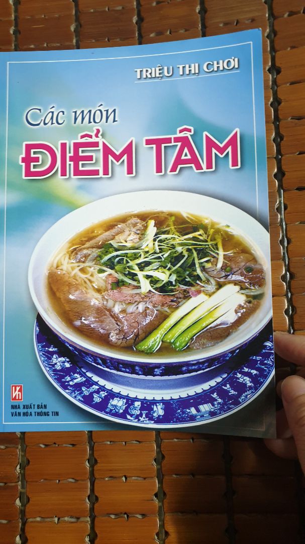 sách mới bìa cứng,hình đẹp.noi dung đơn giản.nen mua de co nh mon ăn mới cho gd