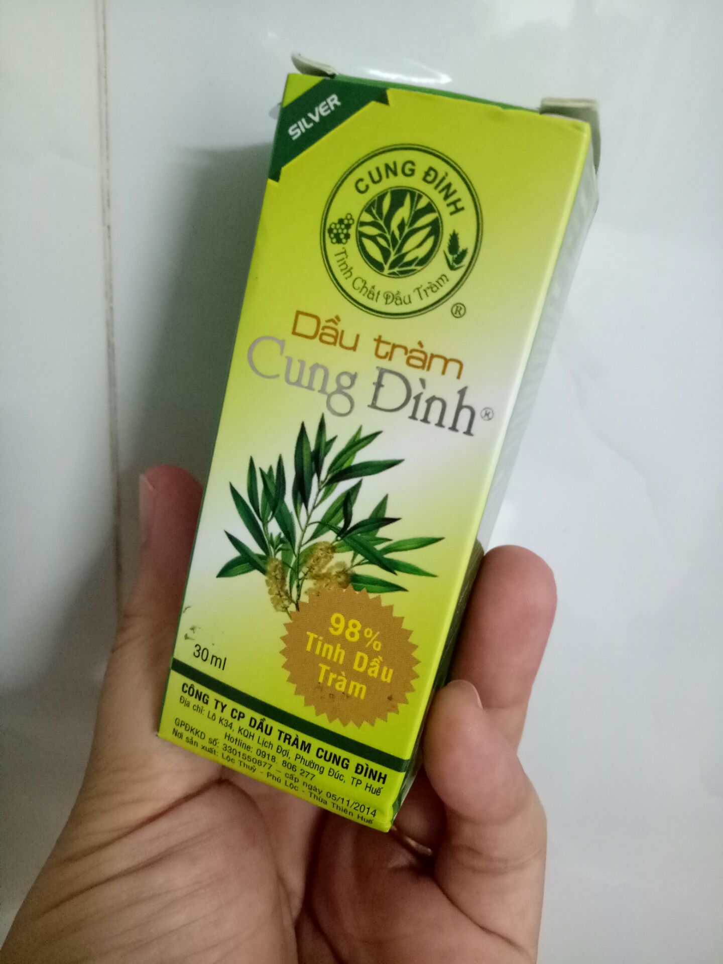 đêm bé nhà mình hay cựa quậy mỗi đêm. mới Sài dầu tràm ngày đầu tiên mà nằm ngủ im re. để theo dõi những ngày tiếp theo xem sao. hôm trước chảy mũi, hôm sau mình cho bé hít đầu, không còn thấy chảy mũi nữa, mùi hương không gắt. đêm bé nhà mình hay cựa quậy mỗi đêm. mới Sài dầu tràm ngày đầu tiên mà nằm ngủ im re. để theo dõi những ngày tiếp theo xem sao. hôm trước chảy mũi, hôm sau mình cho bé hít đầu, không còn thấy chảy mũi nữa, mùi hương không gắt.