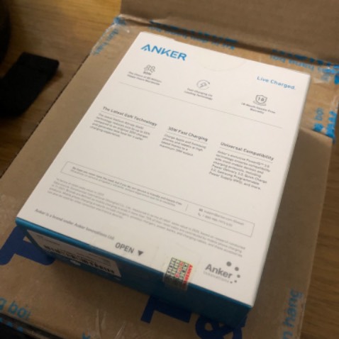 Đóng gói cẩn thận, giao nhanh. Ngoại hình đẹp. Mới sạc vài lần ok