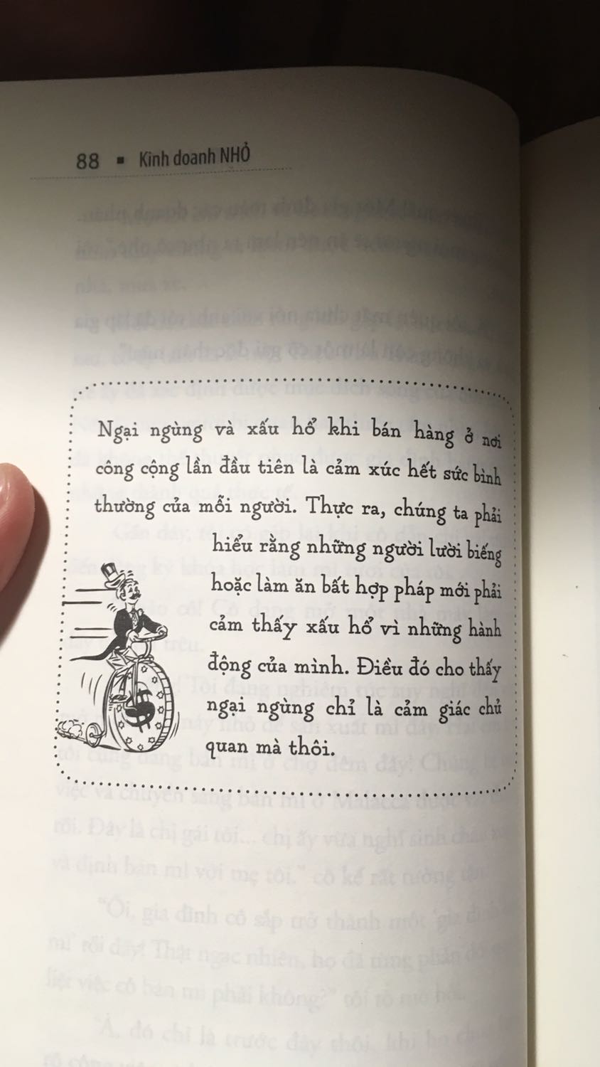 Nội dung rất hay. Giao hàng rất nhanh. Mọi người nên mua để đọc nhé. Thấm lắm ạ.