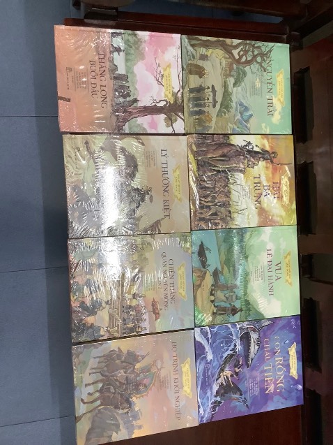 Giao hàng thiếu sản phẩm. Bộ sách gồm 16 cuốn, nhưng chỉ nhận được 15 cuốn