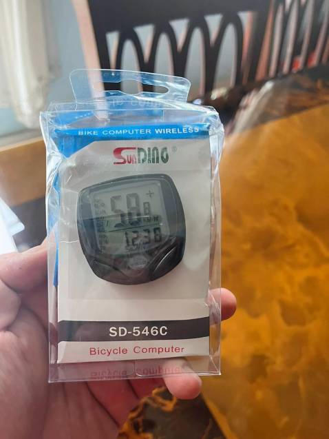 Shop giao nhanh lắm nên rất tiện. Sản phẩm đẹp, gọn ko dây, mình mua cho ox gắn xe đạp tiện theo dõi. Cám ơn shop nhé 🥰🥰🥰