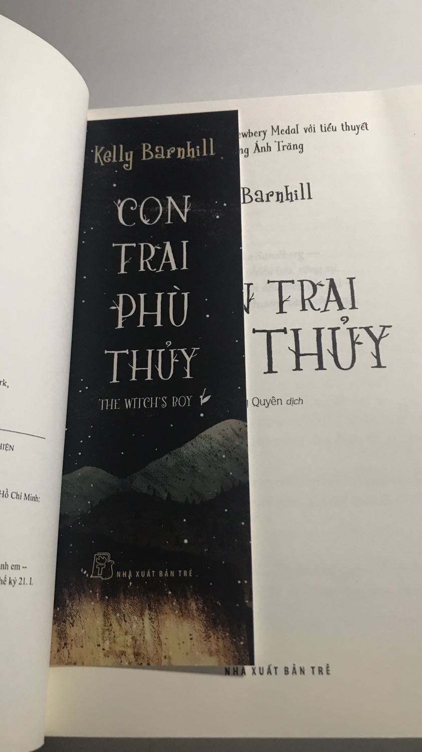 Đã đọc Cô bé uống ánh trăng nên tin tưởng rằng tác phẩm này cũng hay như vậy