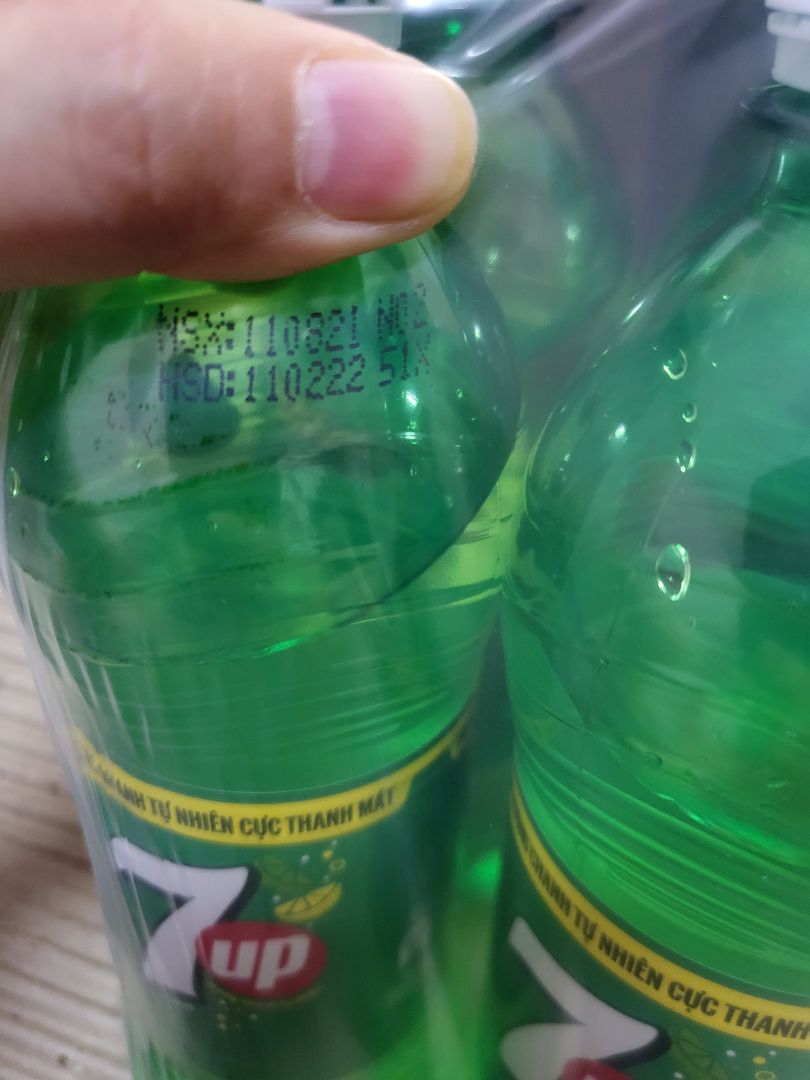 Giao chậm, trễ so với dự kiến. Date còn phân nửa (đã được sản xuất trên 3 tháng rồi, nên lúc mình nhận hàng thì date còn 2 tháng mấy thôi). Không hài lòng lắm!