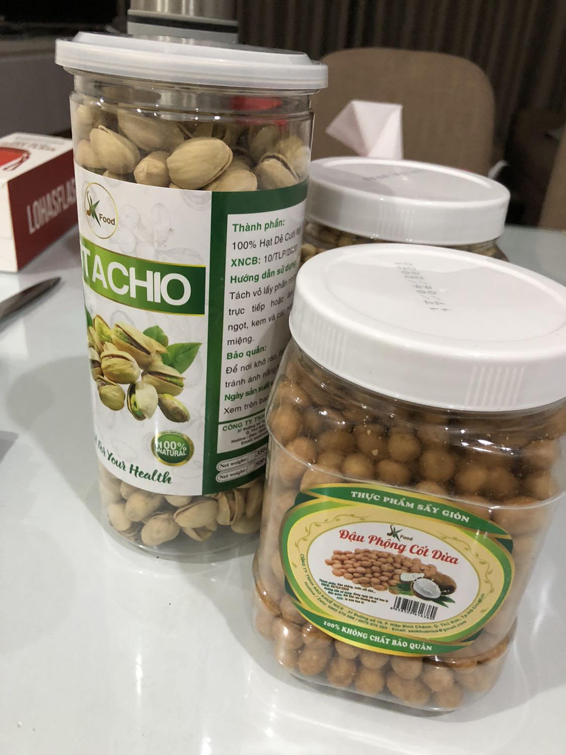 Ko hiểu sao hãng vận chuyển giao hàng chậm thế, trễ tận 2 ngày so với dự kiến. Tiki nên xem lại hãng vận chuyển đi ạ. Đây là lần đầu mình ko hài lòng với hãng vận chuyển GHN trên tiki.