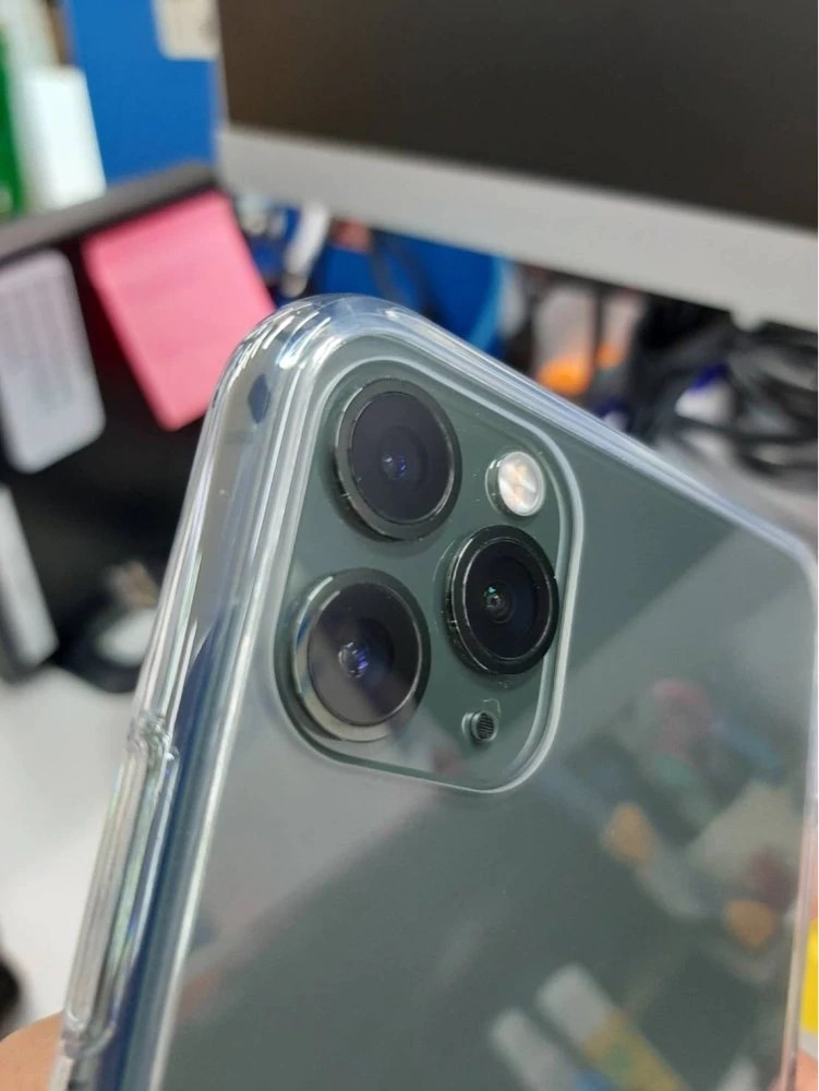 Con ốp pa này rất là đẹp ạ, m,ình thấy rất hài lòng về sản phẩm tuy nhiên anh shipper thì mặt hơi khó chịu và thái độ ạ, đề nghị cải thiện lại chất lượng giao hàng, chúng tôi mất tiền mua chứ có phải xin các anh đâu, còn về shop cho 5 sao ạ