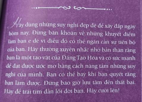 Nội dung quyển sách là 17 quy tắc của cuộc sống giúp chúng ta phát triển bản thân và sống tốt hơn. Nên đọc ạ.