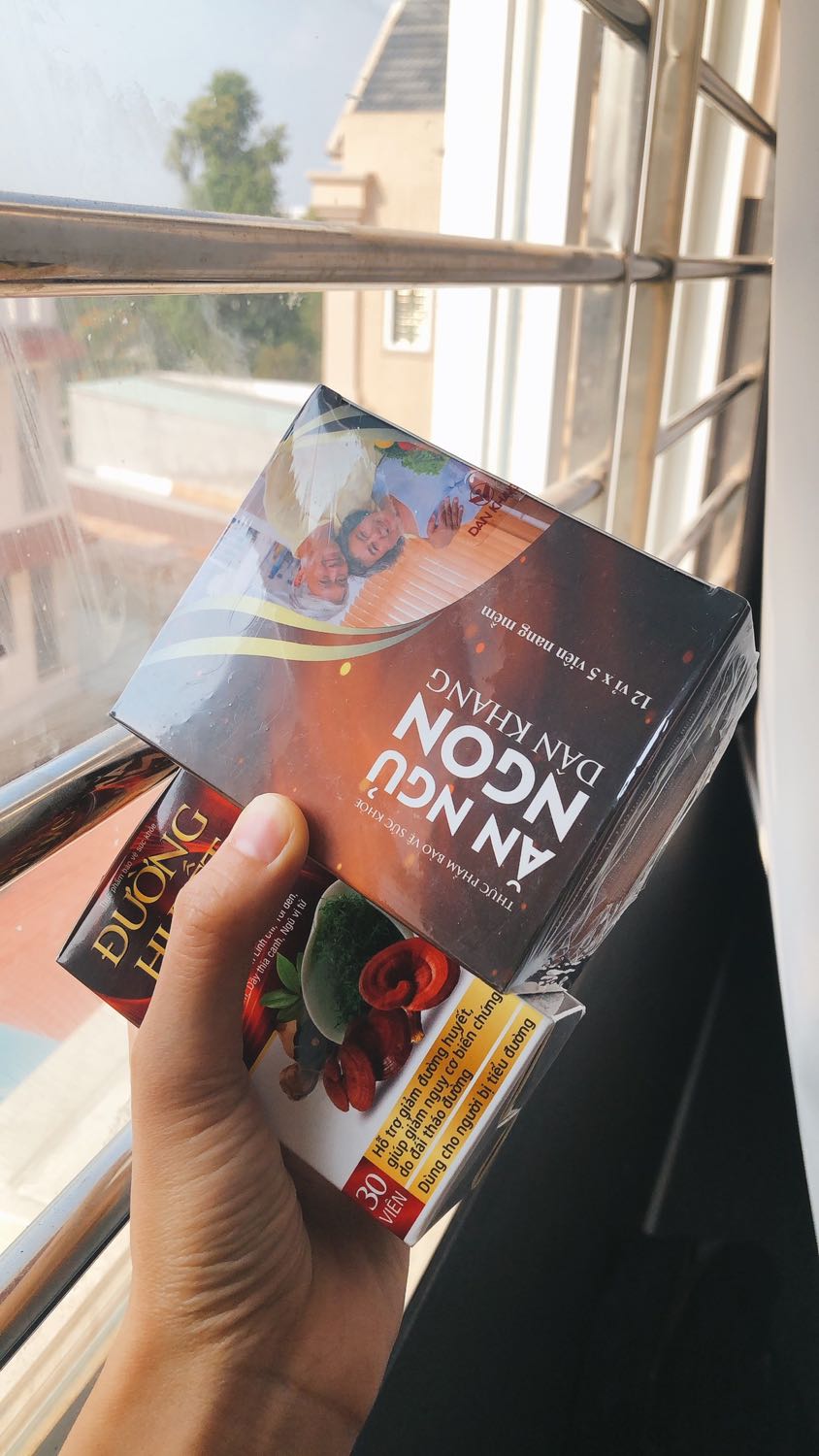 Mình mua cho mẹ viên uống ăn ngủ ngon thấy mẹ ăn ngon, ngủ cũng sâu giấc hơn trước lắm nha. Còn đường huyết vương lần đầu mua dùng thử nên chưa biết, để uống tg đi khám lại xem như thế nào