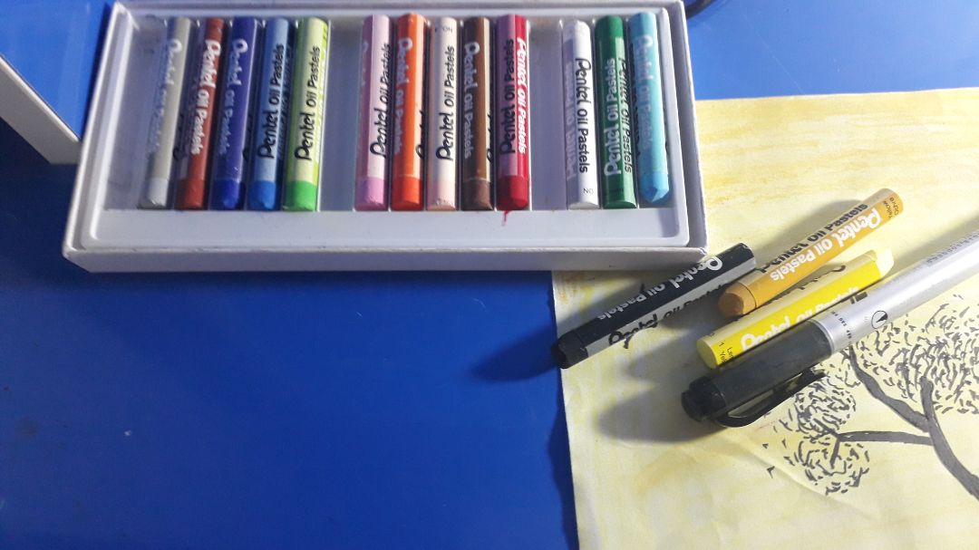 màu ko mịn cho lắm, nhỏ hơn mik nghĩ .Nhưng vận chuyển nhanh