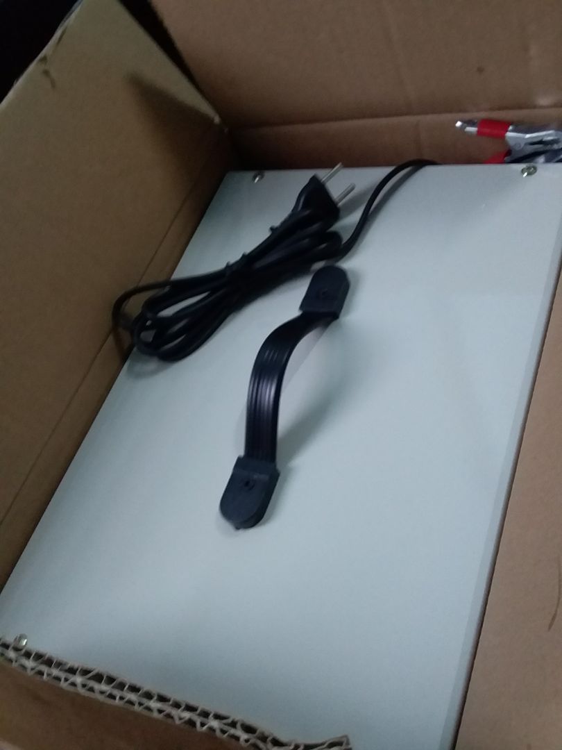 cửa hàng đóng gói sản phẩm rất cẩn thận và chu đáo, ổn áp lioa rất đẹp mới 100% , mọi người nên mua ủng hộ cửa hàng này. khi mua trên shop Tiki rất yên tâm nhe mọi người...5***** uy tín , chất lượng,  giao hàng nhanh.....và giá rất rẻ hơn 500 nghìn...