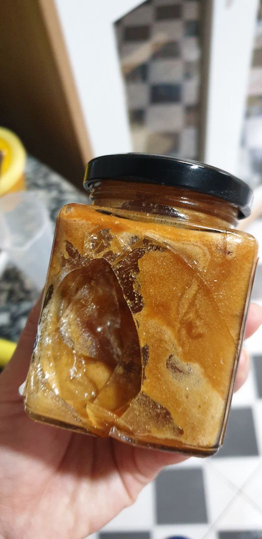 chất lượng và hình thức mình ko chê tí nào nhưng sp mặc dù đã bọc chống sốc nhưng lại ko đc bọc thêm giấy trong hộp nên vẫn xảy ra bị vỡ. nên gói hàng có cảnh  báo hàng dễ vỡ thì bên chuyển phát họ sẽ chú ý hơn. Việt Nam có 1 sp tuyệt vời!