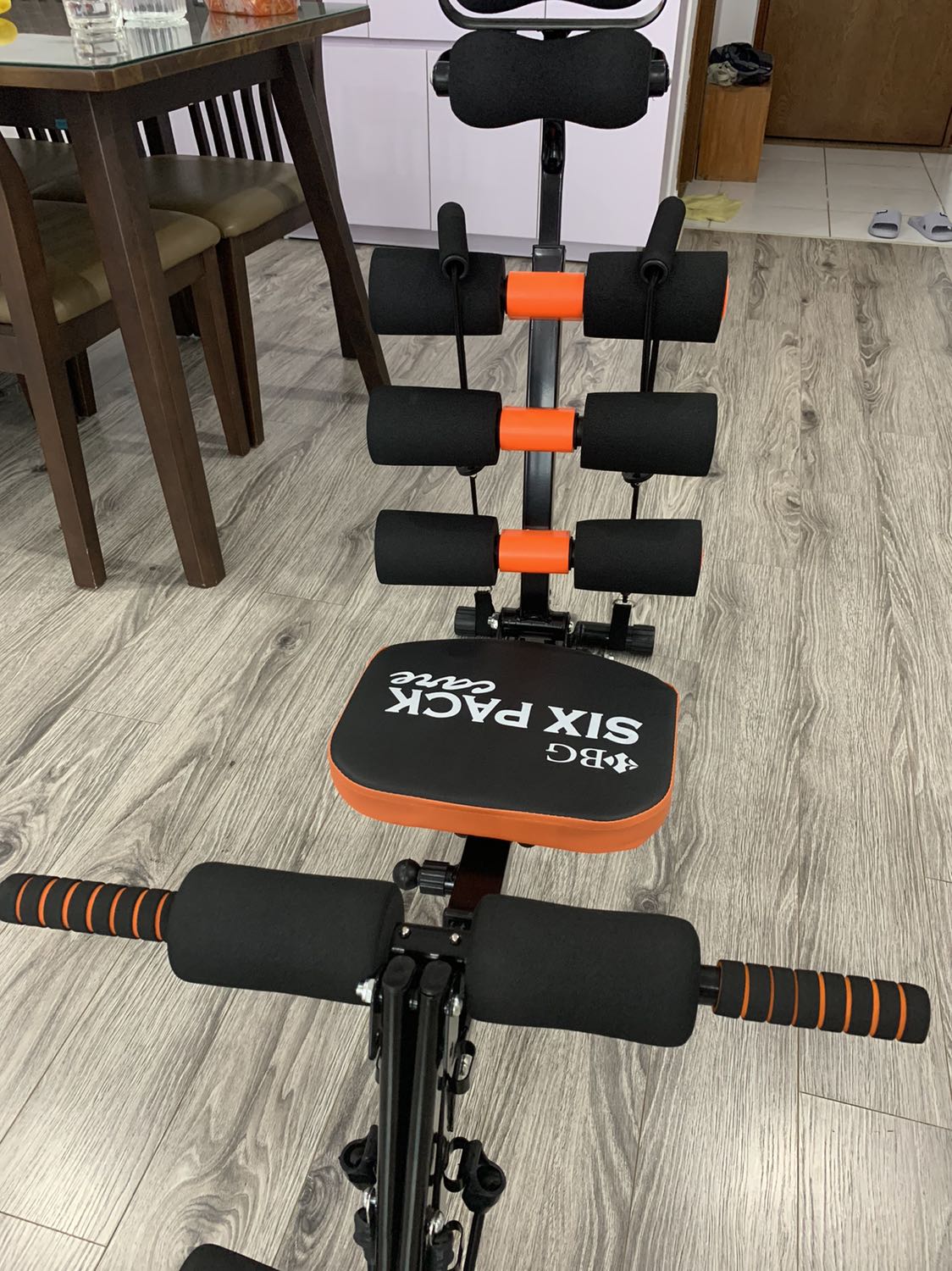 Tiki giao nhanh hơn dự kiến (đặc biệt là trong hoàn cảnh dịch bệnh vận chuyển khó khăn như này), sản phẩm đúng mô tả, mới và chắc chắn! Sản phẩm có thể tháo rời nên tiện cất gọn. Sẽ ủng hộ tiki dài dài