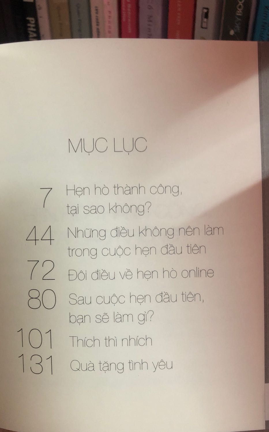 Nhiều mẹo hay cho buổi hẹn hò đầu tiên cũng như tiếp theo. Phần đọc thử không phải của quyển này mà là quyển khác cùng tác giả.