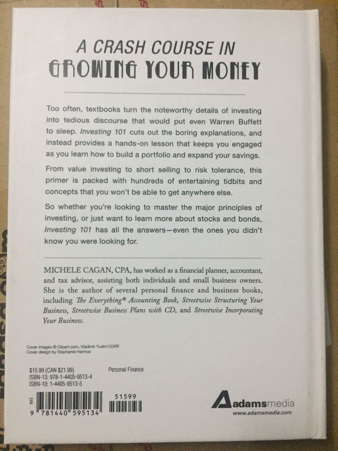 Bìa cứng, sách đẹp, giao hàng sớm tiến độ, mua lúc giảm 42%, nhưng do k bookcare nên hơi bẩn (bụi bám trong và dơ ở bìa) mình phải dùng gôm để làm sạch.
Nói chung hài lòng vs dịch vụ tiki (lần này bên Fahasa giao)