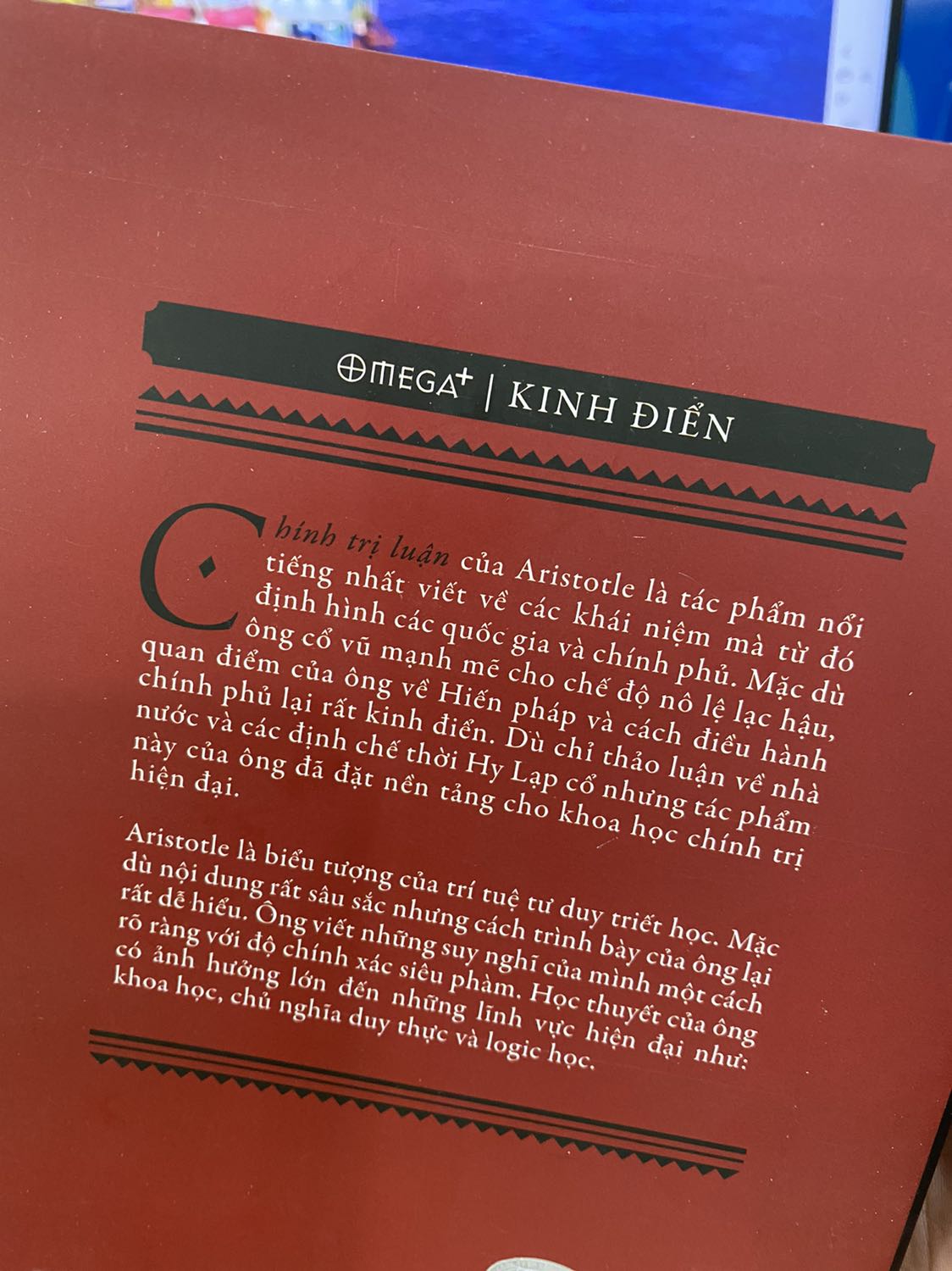 Bìa đẹp, có lớp áo bên ngoài. Giấy tốt. Nội dung hay, tuy khô khan nhưng chịu khó tìm hiểu sẽ thấy hấp dẫn