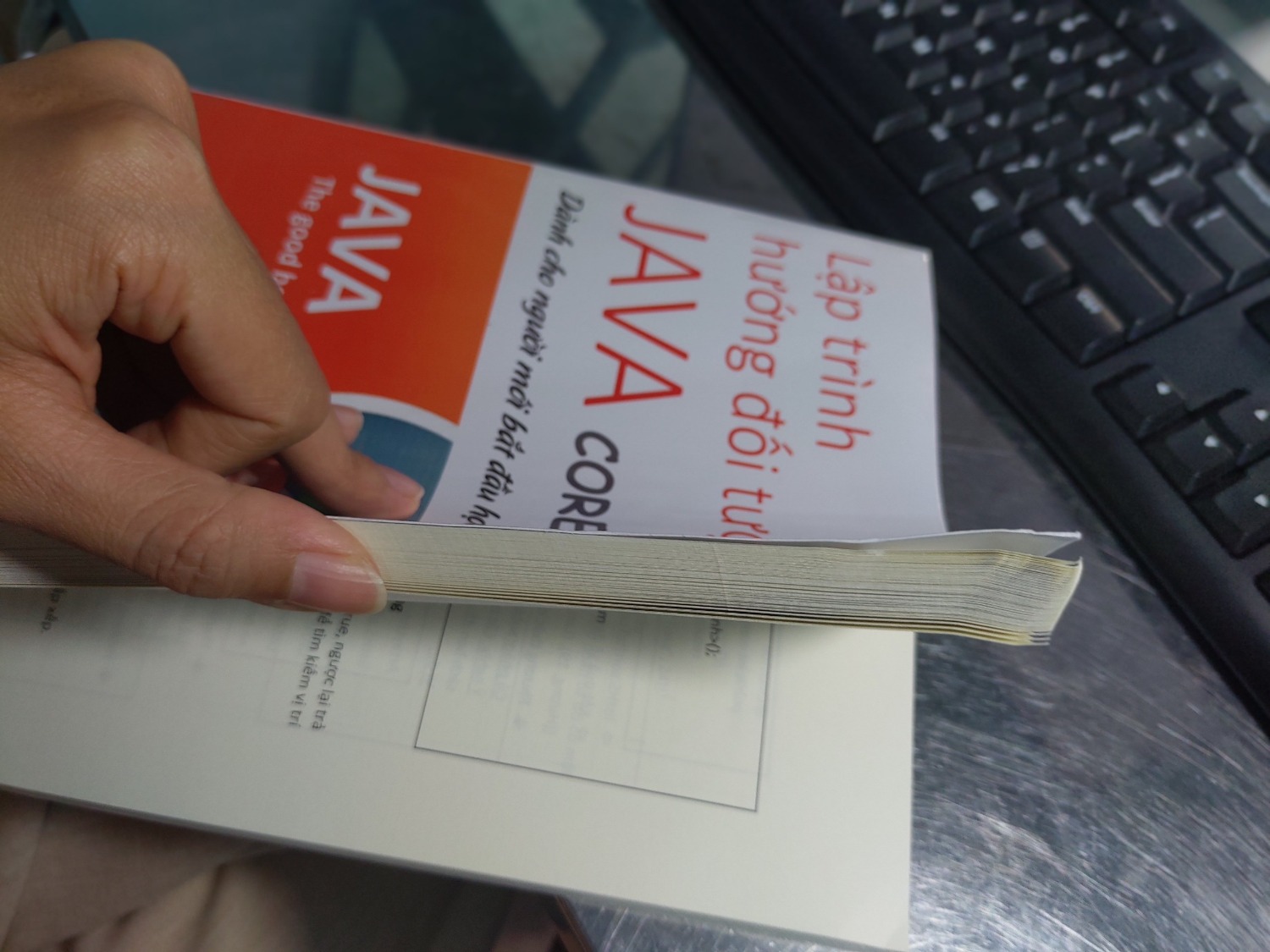 Sách được đóng gói tận 2 lớp (dù có hơi gãy xíu nhưng cũng rất hài lòng)
Nội dung cơ bản, phù hợp với người mới bắt đầu như mình
Giao hàng sớm hơn dự kiến. Mặc dù đang tâm điểm mùa dịch.
Cám ơn Tiki