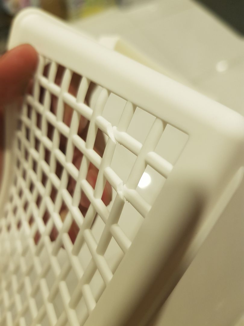 Mua 2 cái, 1 cái ok 1 cái bị cong, gãy, chắc do lúc gói đè quá chặt. Yêu cầu tiki thu hồi và hoàn tiền hoặc đổi sản phẩm khác