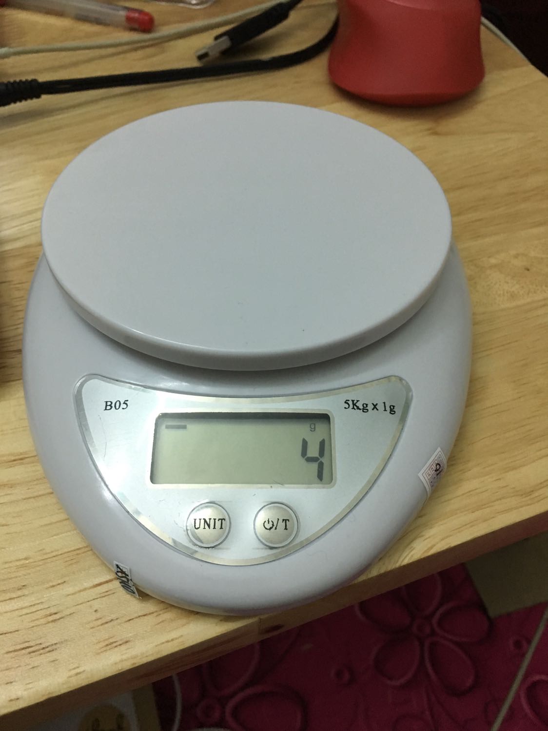 Cân mới nhận nhưng nhìn hơi cũ, có sai số, ko để gì vẫn báo 4g, bịch cần Tây sấy 50g cân được 62g. Dù sao vẫn cảm ơn shop đã giao sớm! Cân mới nhận nhưng nhìn hơi cũ, có sai số, ko để gì vẫn báo 4g, bịch cần Tây sấy 50g cân được 62g. Dù sao vẫn cảm ơn shop đã giao sớm!