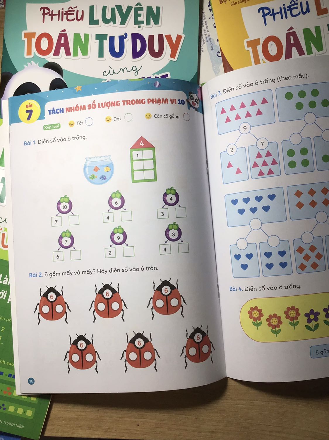 sách hay lắm, còn được tặng sticker trong mỗi quyển, bé nhà m rất thích sách hay lắm, còn được tặng sticker trong mỗi quyển, bé nhà m rất thích